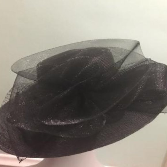Black woven Kentucky Derby hat with flocked netting and black fascinator bow main image 8